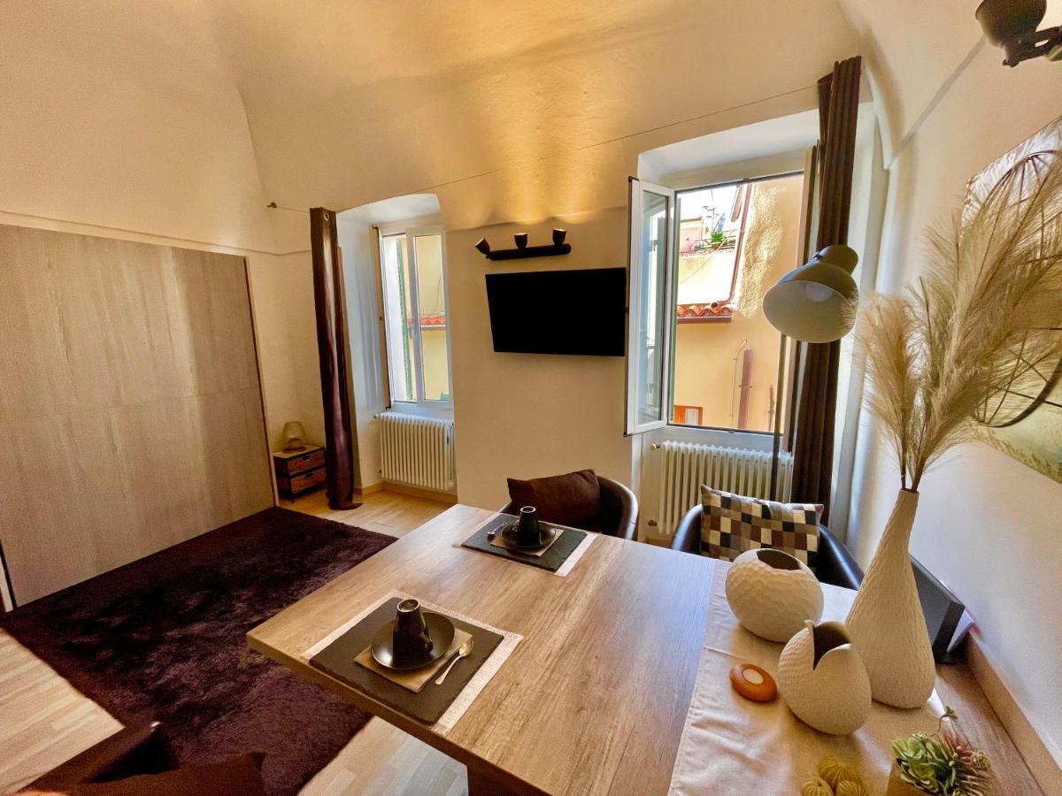 Vialunga Apartment In The Old Town Bordighera Zewnętrze zdjęcie