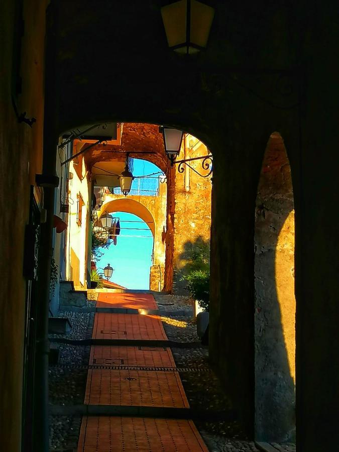 Vialunga Apartment In The Old Town Bordighera Zewnętrze zdjęcie